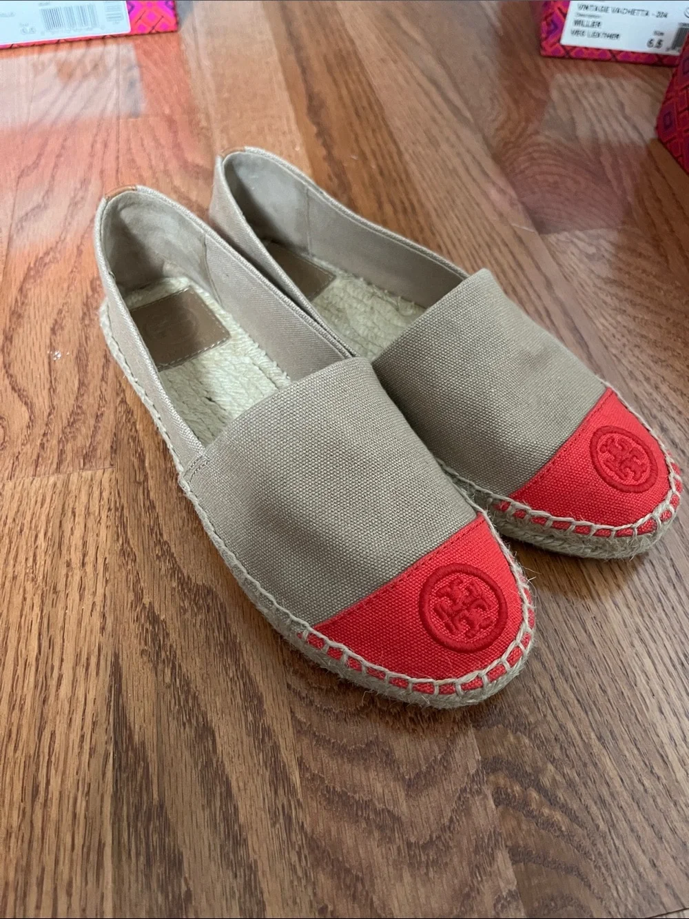 Excellent condition tory Burch espadrilles